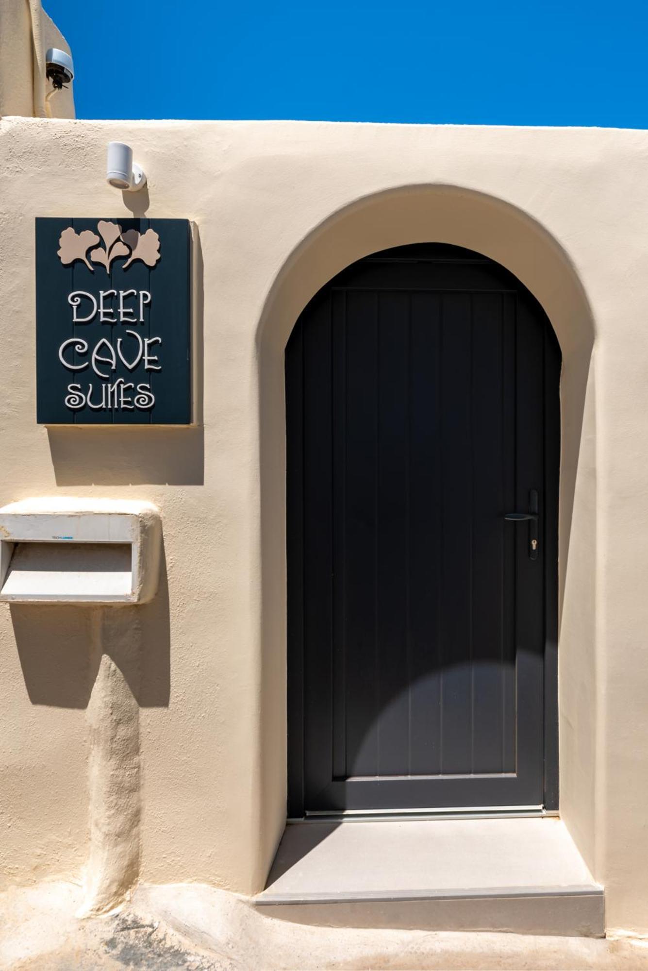 Deep Cave Suites Kontochori Firá Buitenkant foto